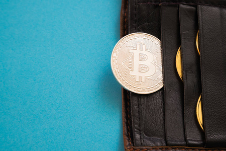 数字资产管理工具，财富之门的钥匙：imToken联系方式！